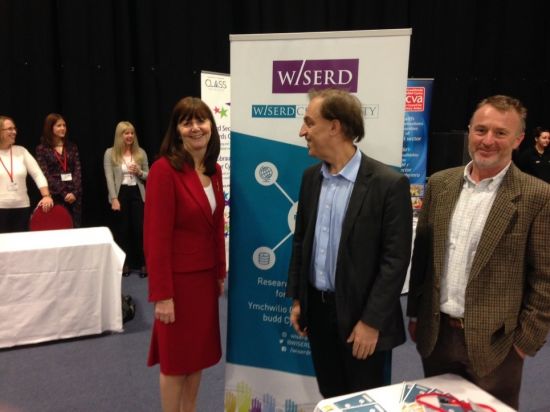 Welsh Government Minister Lesley Griffiths AM, Professor Paul Chaney (Cardiff University) and Dr David Dallimore (Bangor University) 