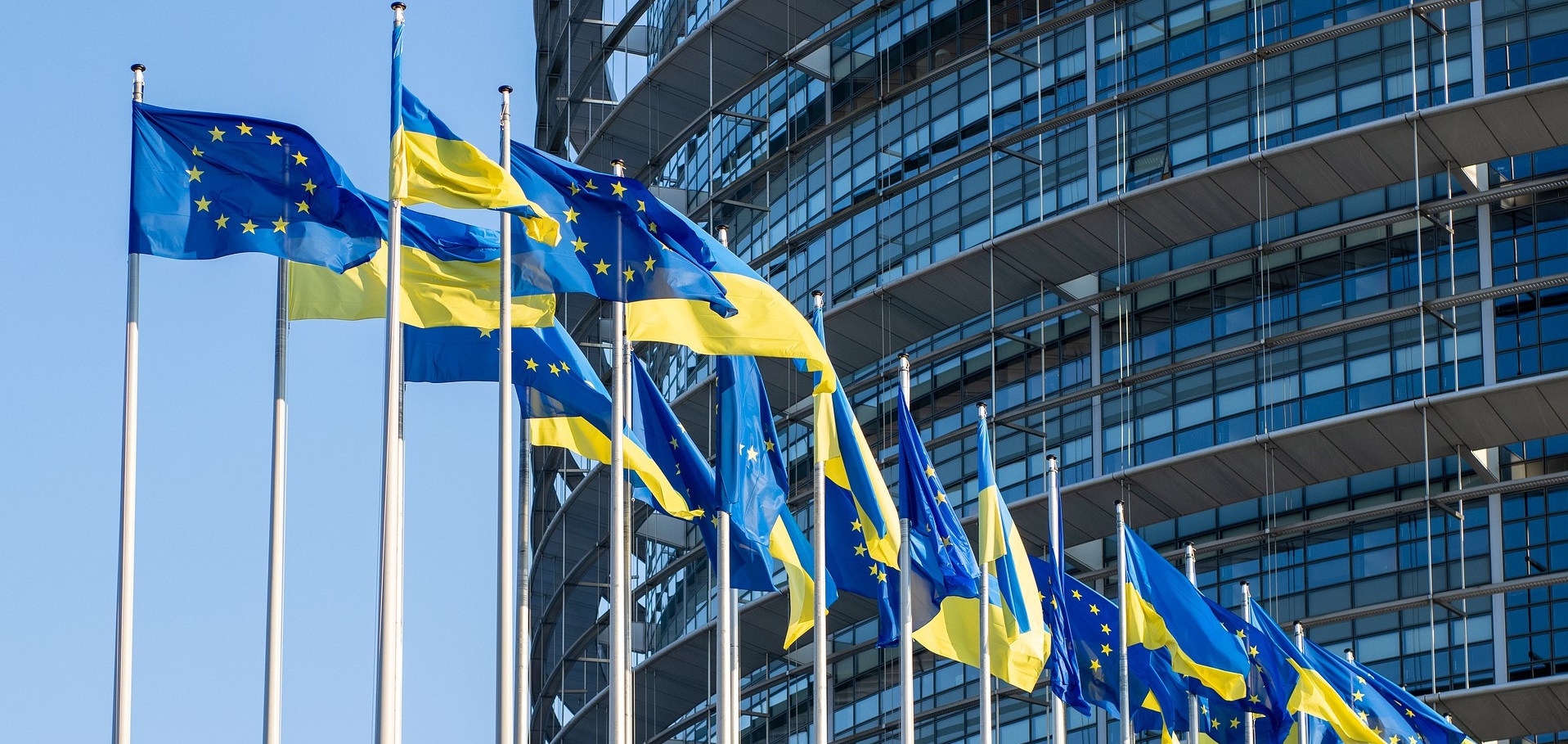European Union and Ukraine flags